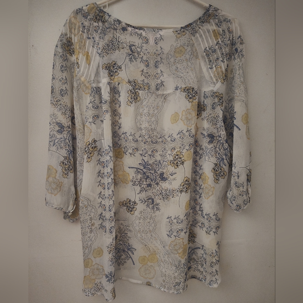 LC Lauren Conrad Floral Sheer Blouse - Picture 5 of 5